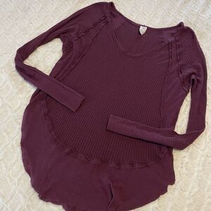 We The Free People Waffle Knit Thermal Burgundy Dark Purple Longsleeved XS Scoop